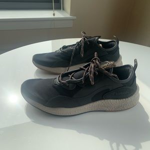 Columbus SH/FT outdry mid hiking boot.